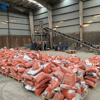 Reparación fría 25kg 20kgs del agujero de la mezcla en un remiendo Asphalt Mix Strong Adhension del bolso