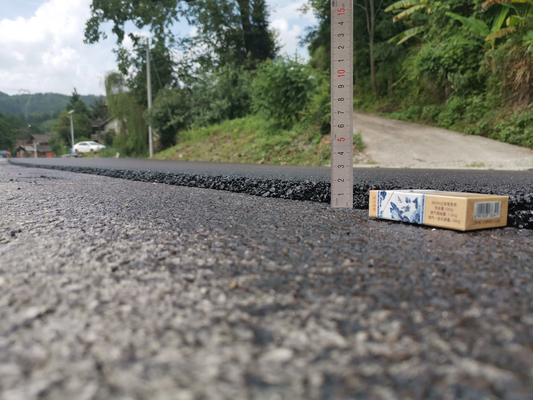 mantenimiento del pavimento concreto del 1.5cm los 2cm Asphalt Overlay Bitumen Road Repair